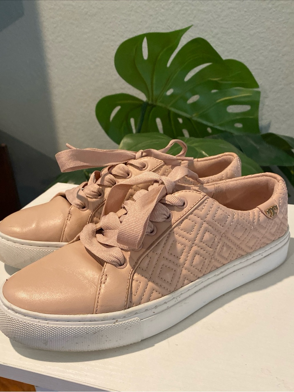 Tory Burch Marion quilted size 7.5